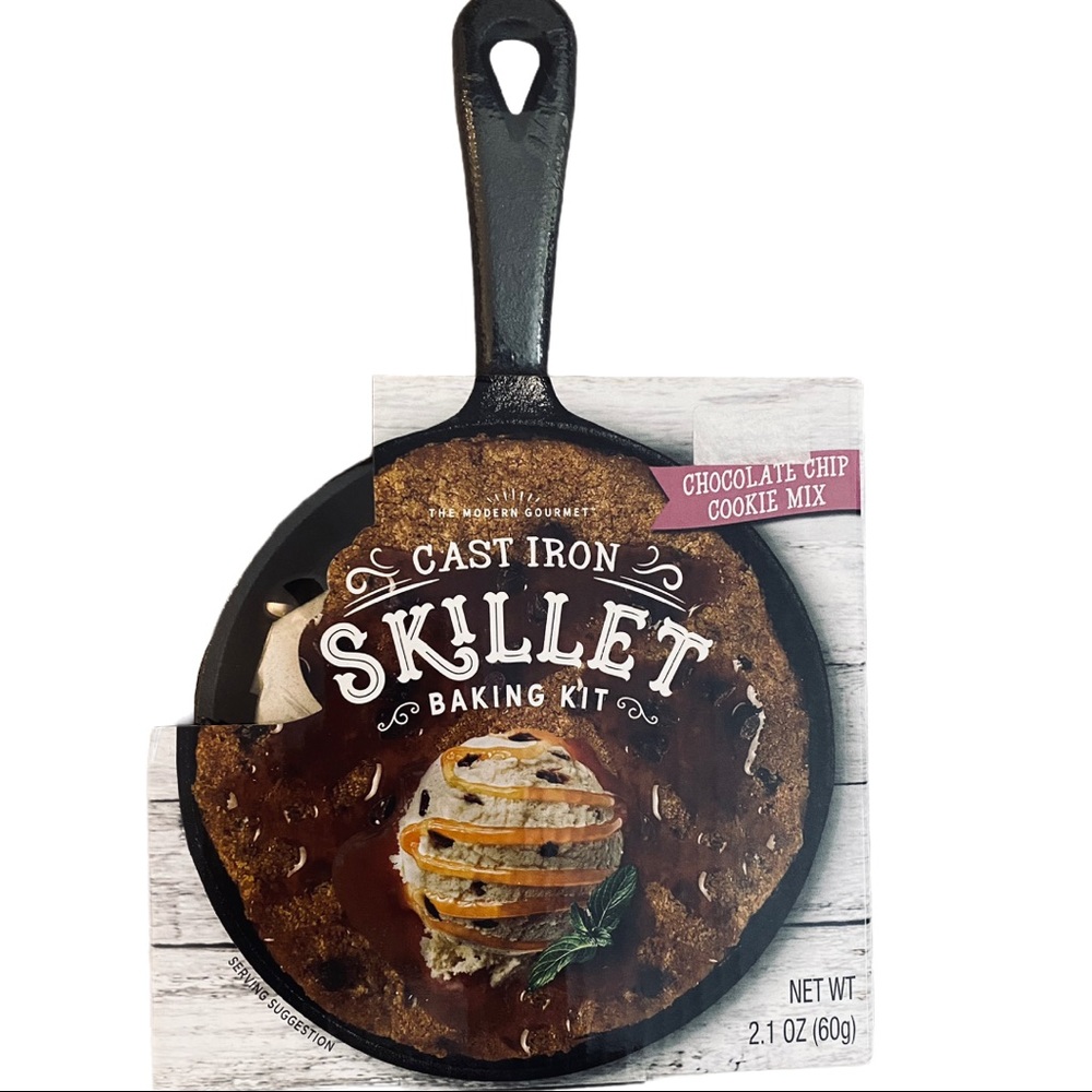 Sale New Cast Iron Skillet & Cookie Baking Kit